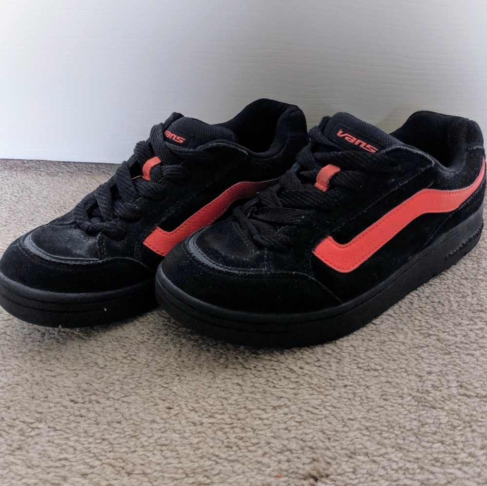 Vans skate shoes sneakers